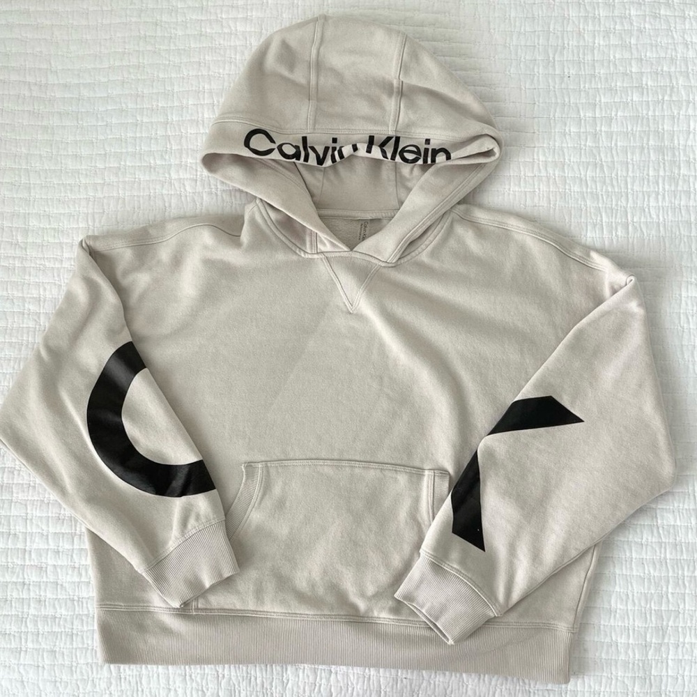 Calvin Klein Beige Sweatshirt - Lady